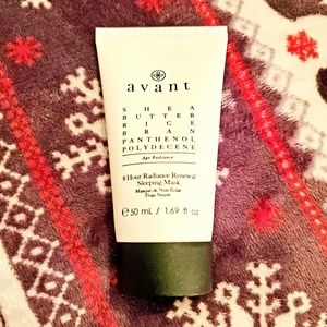 💋8 Hour Radiance Renewal Sleeping Mask💋